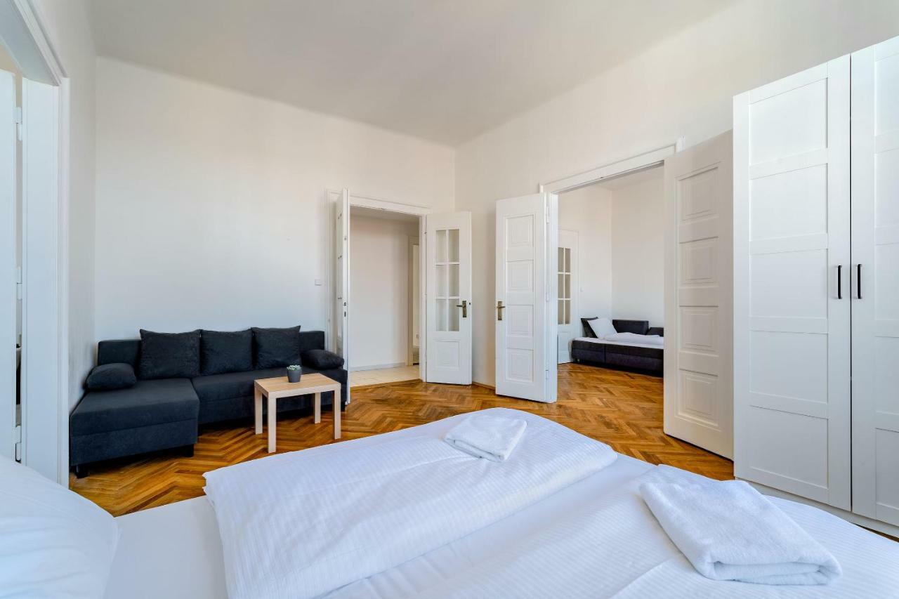 Avantguard Apartments Prague Luaran gambar